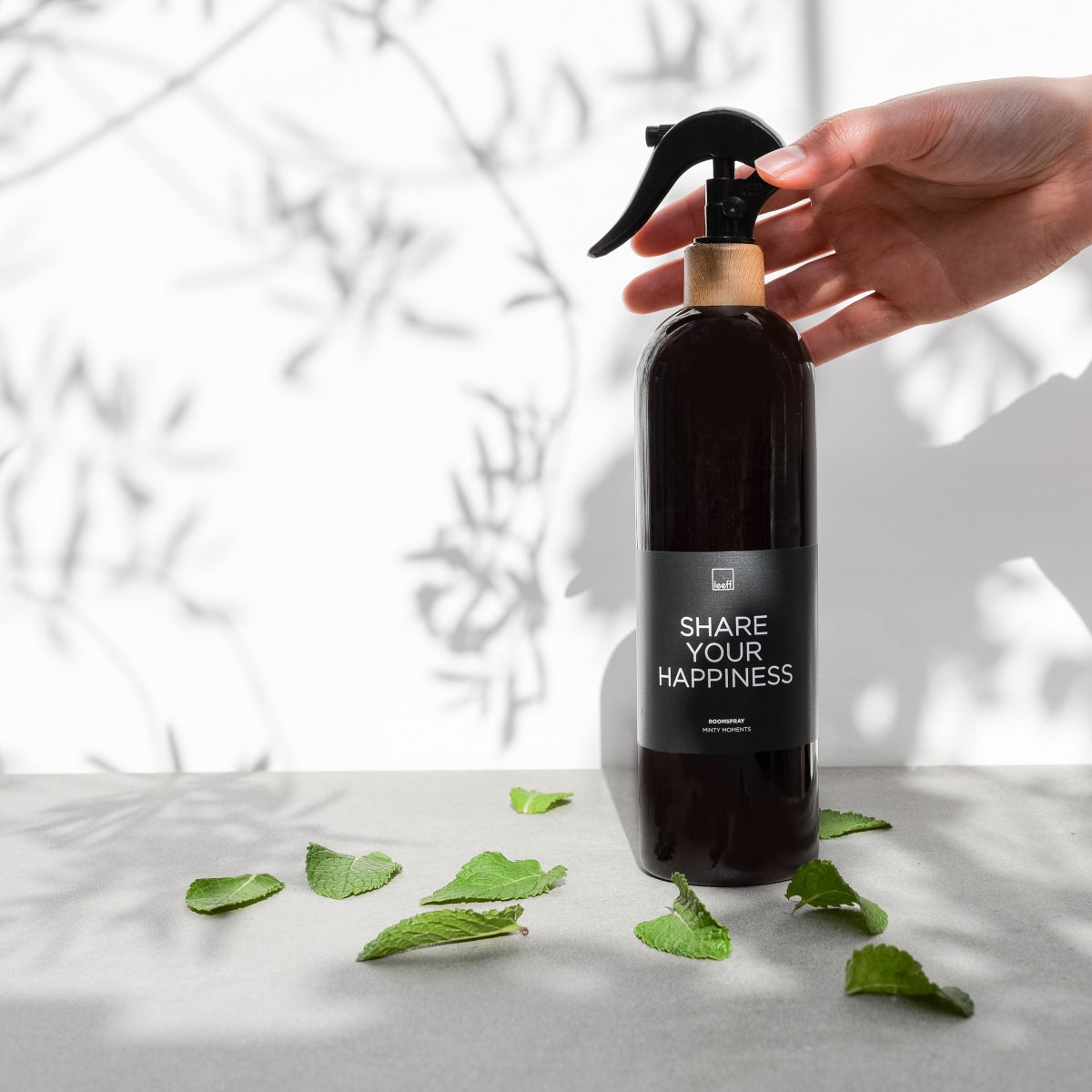Leeff-Roomspray Minty Moments SHARE YOUR HAPINESS