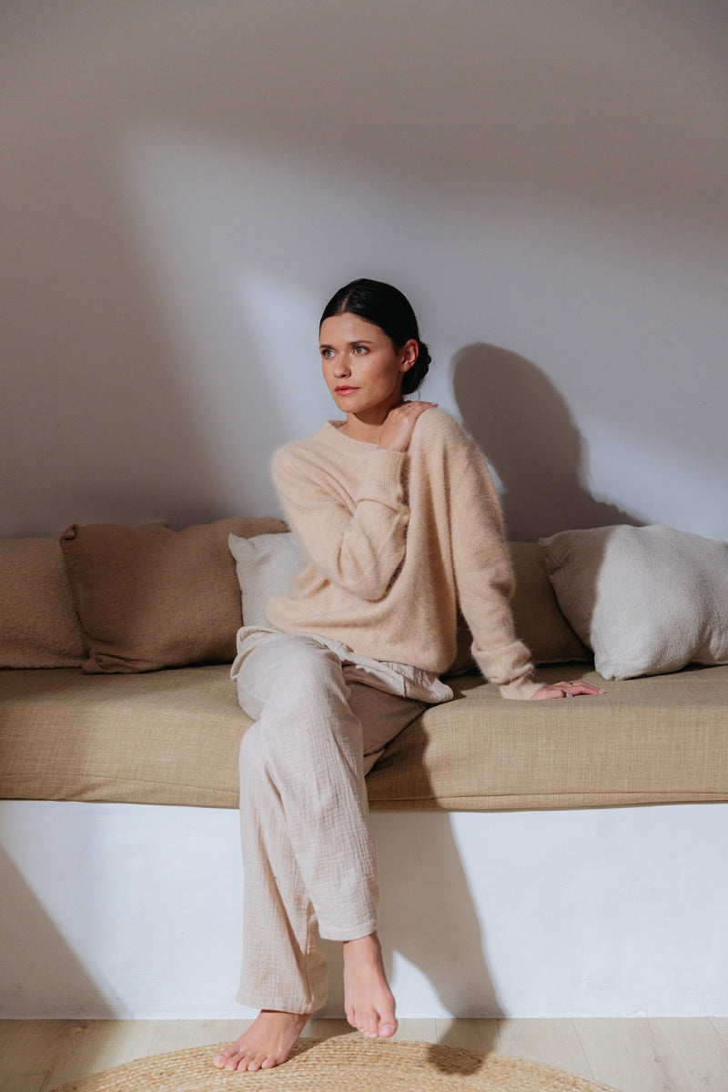 Alice et Maman Ina Knit Fluffy Round Neck Tricot Sand