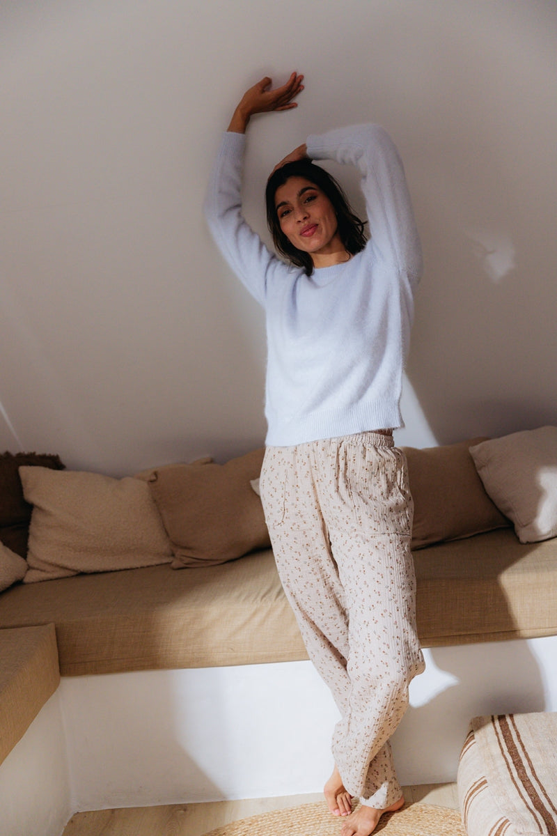 Alice et Maman Ina Knit Fluffy Round Neck Tricot Lichtblauw