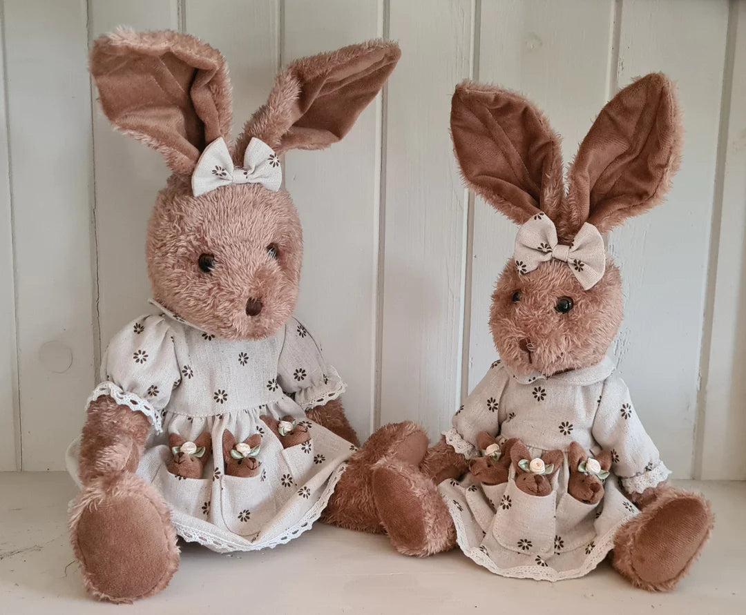 Bruin Konijn beige gebloemd kleedje 3 babies 38 cm