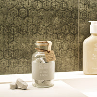 BRUISBALLEN SIT BACK AND RELAX - AMBER'S SECRET