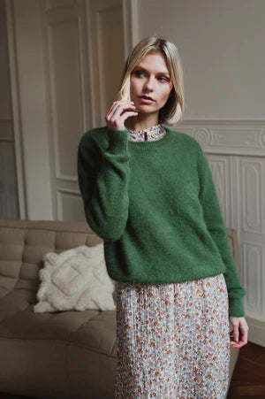 Alice et Maman Gwen Knit Fluffy Round Neck Sage Green