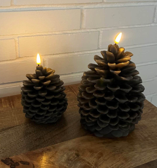 LED kaars Pine Cone, echt vlam effect, H 19 cm