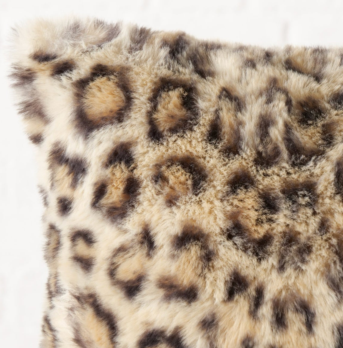 Leopard Sierkussen 48 cm