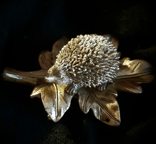 Egel op herfstblad goud 10 cm