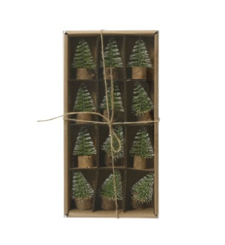 Mini kerstboom groen besneeuwd box 12 stuks