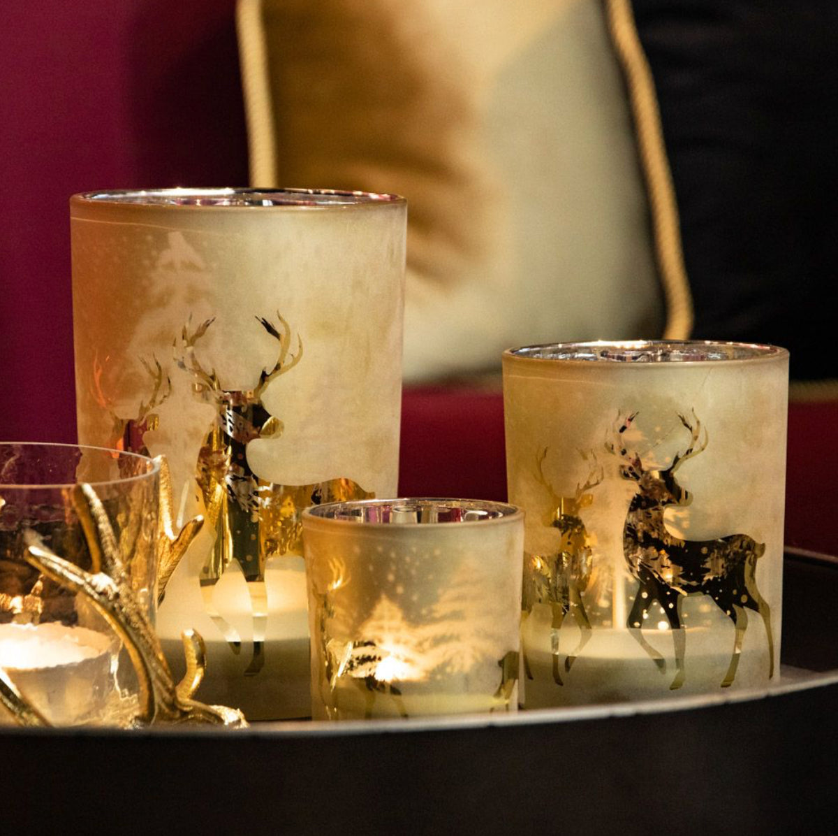 Windlicht Silhouette Dansend hert goud Large 18 cm